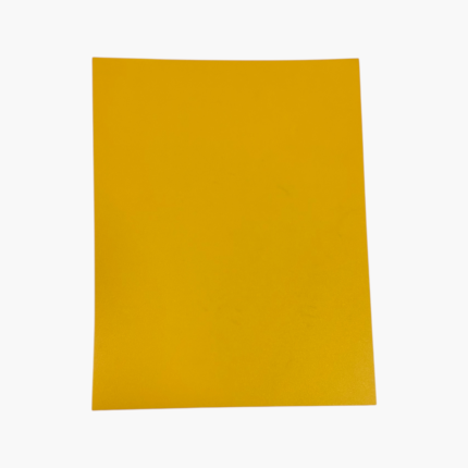 Tapa plastica carta amarilla.